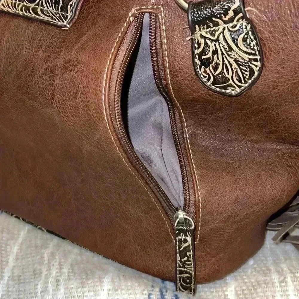 Western Shoulder Bag with Fringe